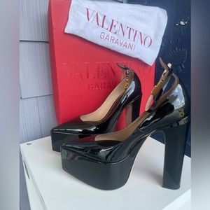 Valentino Garavani tan-go black platform shoes size 9